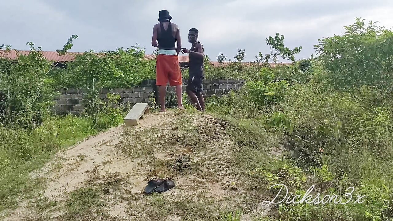 Ebony Creamy Bussy Decide to Btm for Huge Dick After a Long While in an Abandoned Government Site