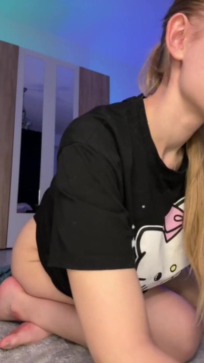 Saya boleh menonton tetek itu melantun selama berjam-jam | Klip 1