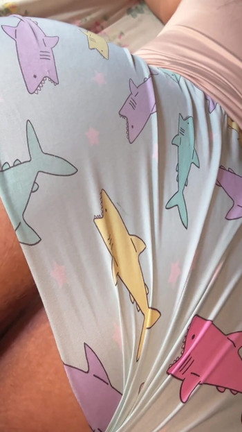 אני עושה סקס רך עם החברה שלי כדי שלא ניתפס | קליפ 1