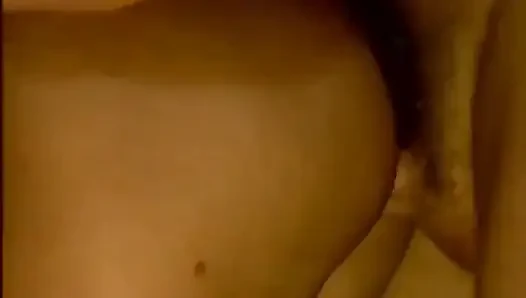 Anal gefickte französische stiefmutter bekommt goldene dusche