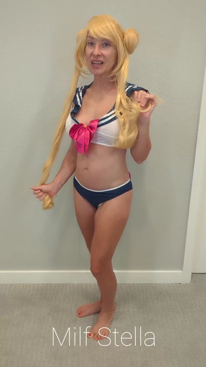 Cosplay pelaut moon