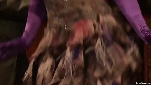 Let the party begin: sexy girls and hot men know how to have some fun