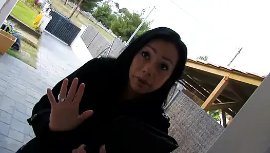 Azgın hatun götten son derece sikiliyor, bundan hoşlanıyor