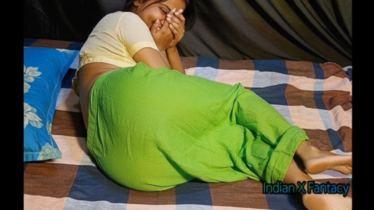 Cheating Desi Bhabhi squirt after hard sex creampi with her neighbour