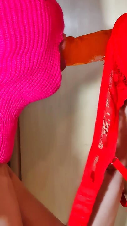 딥쓰롯 딜도 첫 블라인드 데이트에서 자지를 빨아주는 방법 리허설