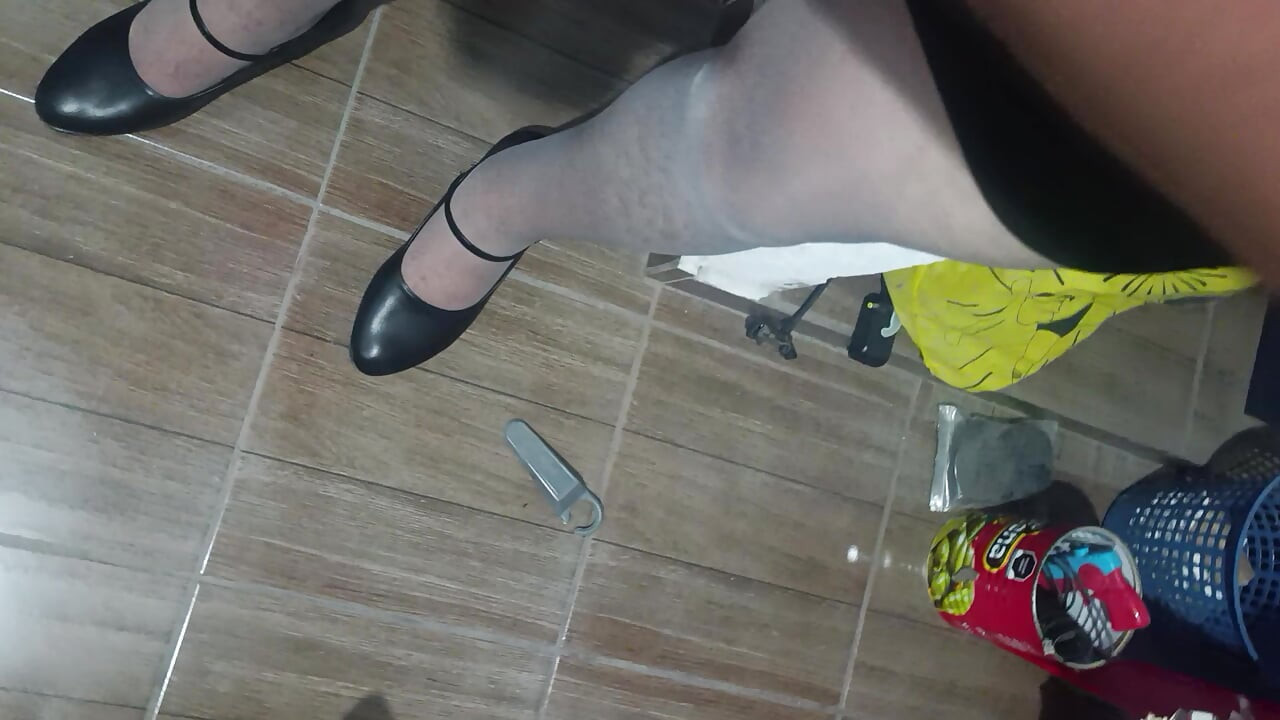 Solo yo en pantimedias