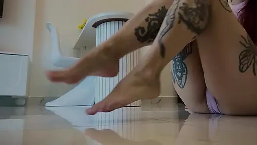 Masturbiere auf meine Füße