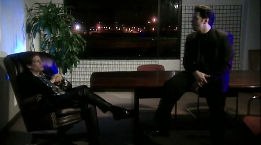 SchÃ1/4tzchen mit schönem arsch wird hardcore von einem riesigen schwanz zerstört