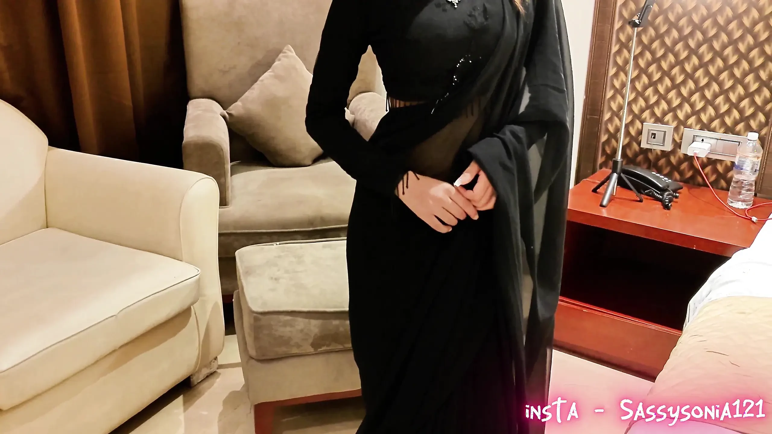 Hot stepmom knows how to tease a cock and get fast to cum fountain