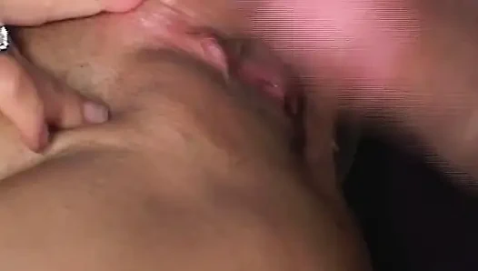 Блондинка-любитель, соблазнённая в интимной сольной сцене