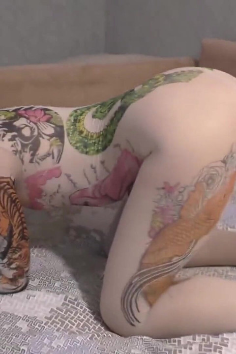 Sexy babe in sexy lingerie gives blowjob and rides cock - homemade porn