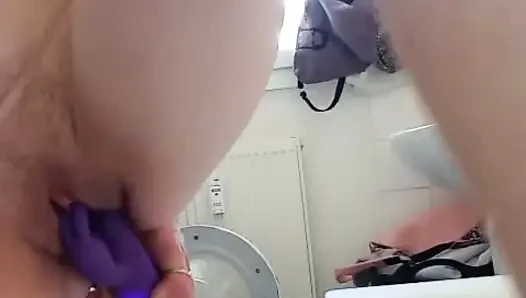 Seks oyuncakları ile ve seks oyuncakları olmadan orgazm derlemesi