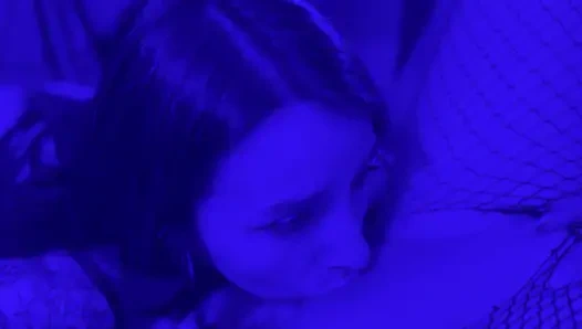 Mezuniyet Partisi Kontrolden Çıkıyor Ve Ben Üniversiteden En Iyi Arkadaşımla Yatıyorum