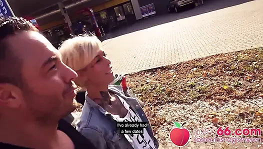 Unterfickte MILF vicky sex-session hinter der tankstelle!