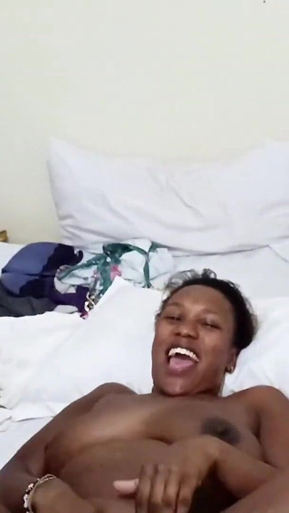 EATING HER FAT PUSSY  AND FUCKING HER HARDER | Clip 1