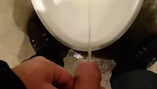 kesilmemiş sünnet derisi çiş kamu wc