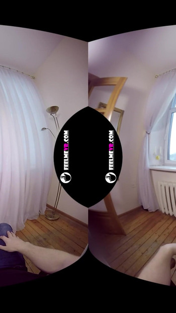 Sophia Sonne Sexy Blonde Stripper 180vr