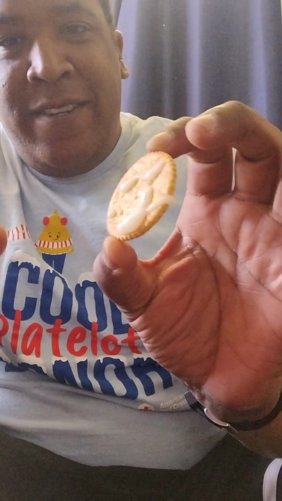 私自身のミッチェル・クレイトン、別名シェフ・クレイトンによるクイムクラッカーサンドイッチ |クリップ1