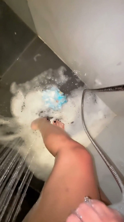 Shower Feet