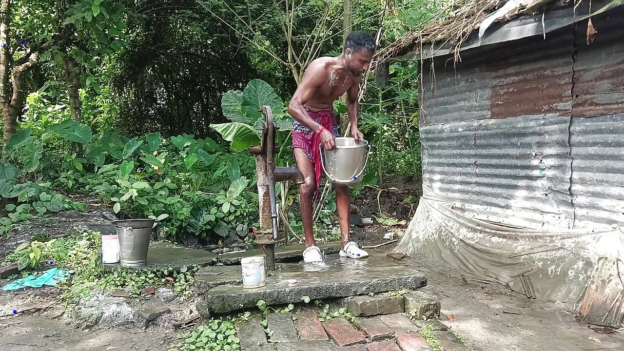 Indian mature Shower open place desi style..