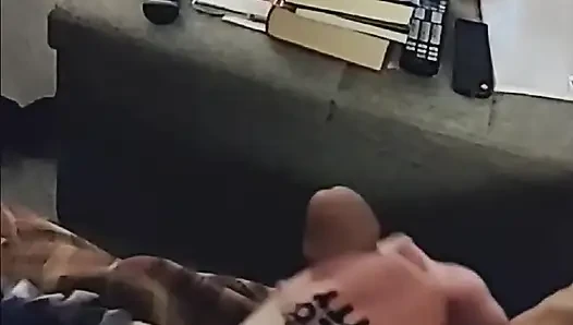 Footjob kaus kaki pergelangan kaki seksi &amp; hello kitty dengan kaus kaki lagi asik ngocok kontol