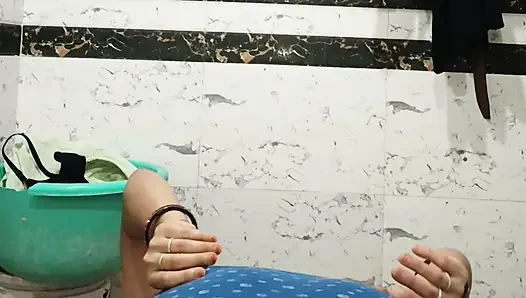Priya Bhabi Nice Body Show
