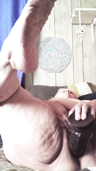 Schlampige feuchte muschi fickt bbc und sprudelt