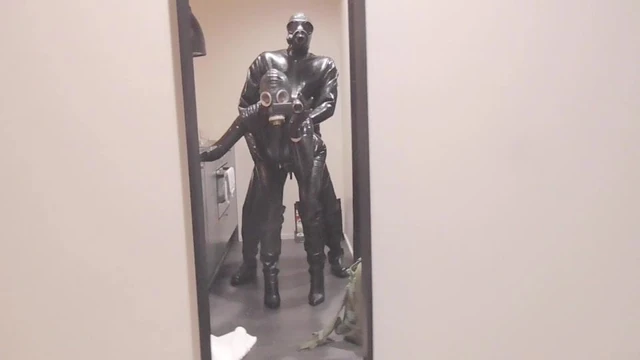 anondesire gas masks & cum to a latex glove