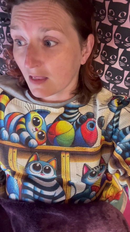 Super excited story telling from avant-garde, accidental pornstar Rachel Wriggker whilst sneakily wanking under the covers | Clip 1