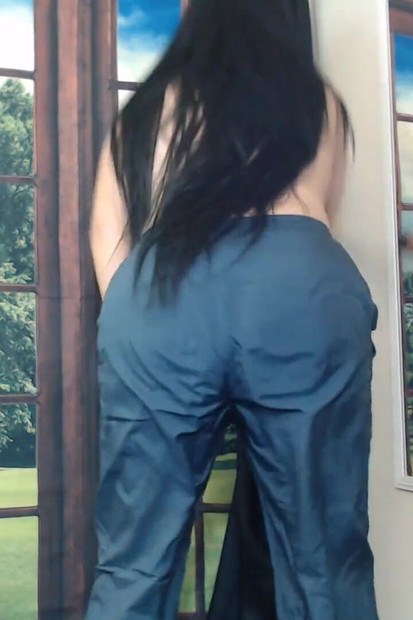 Nylon wind pants ass stretching