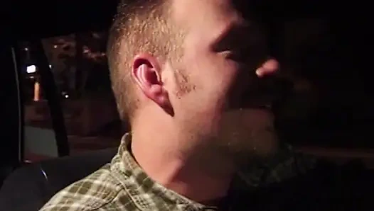 Wilde Taxifahrt: Ekstase'de sarışın schönheit