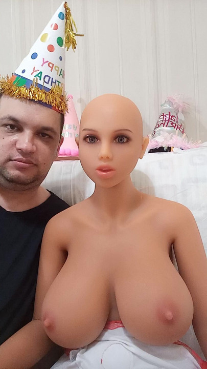 Vasile Mondialu blonda buna romania new 2026 videochat 69