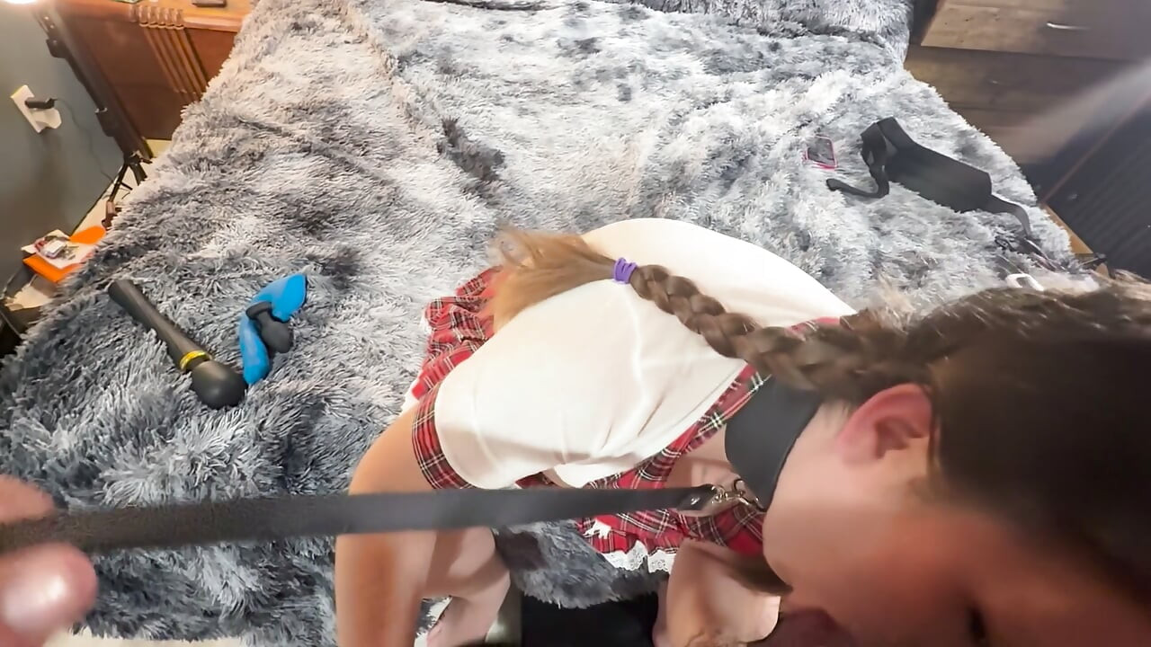 Školačka dostane drsný anál