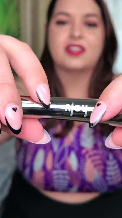 HONEST REVIEW OF NJOY PURE WAND - ICONIC TOY FOR SQUIRTING - SYDNEY SCREAMS | Clip 1