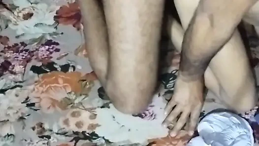 Okul yeni video kızı erkek arkadaşıyla sikişiyor