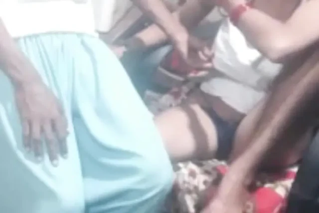 A hot Pakistani girl working in home and played with cock part 1
