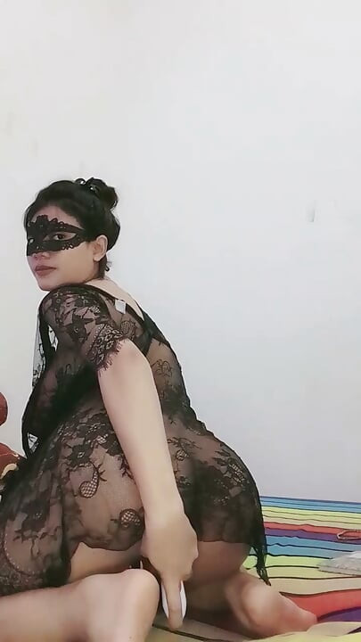 Linda Indo Masturbando para Ejacular