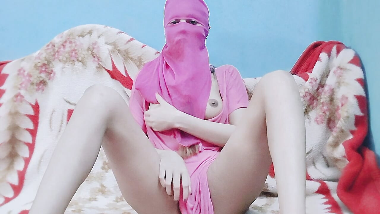 فلوج أصابع في كس ضيق