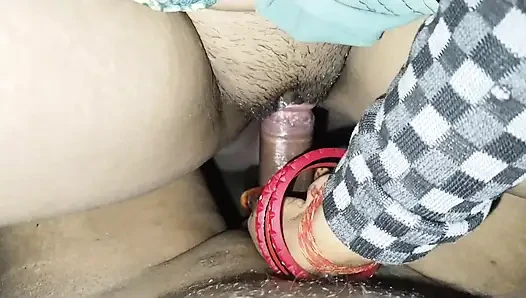 Apni Bahu Ko Sasur Ne Akele Me Choda