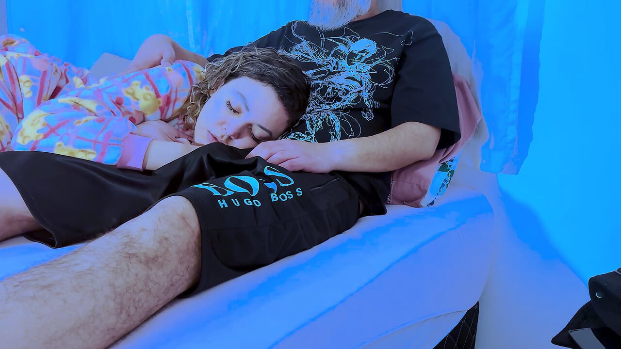 Stepdaughter ends up giving a blowjob until her mouth is full of cum.