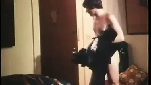 Teen slut fucked by huge cock in threeway
