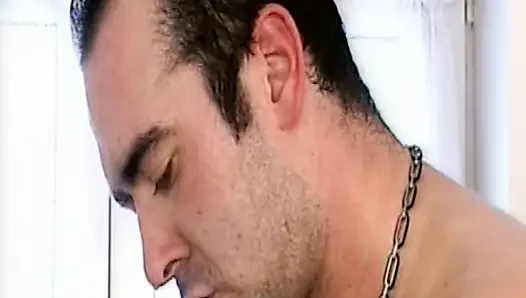 Sarışın Hatun Amcığı Kanepede Sert Sikiliyor