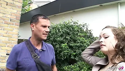 MILF Leona queen mit behaarter muschi von nachbarn im freien gefickt
