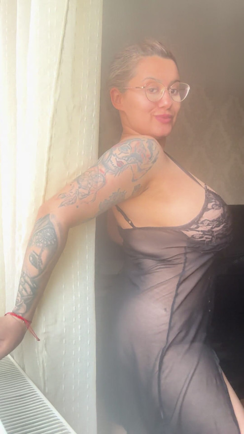 big boobs black dress