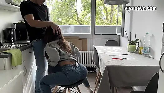 18 yaşındaki kız öğrenci sert sikiliyor