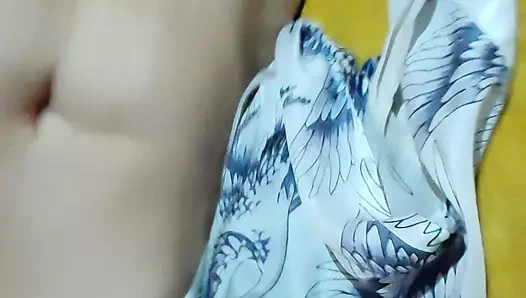 Lusi kocası kamerada diğer erkeklerin önünde mastürbasyon yapıyor