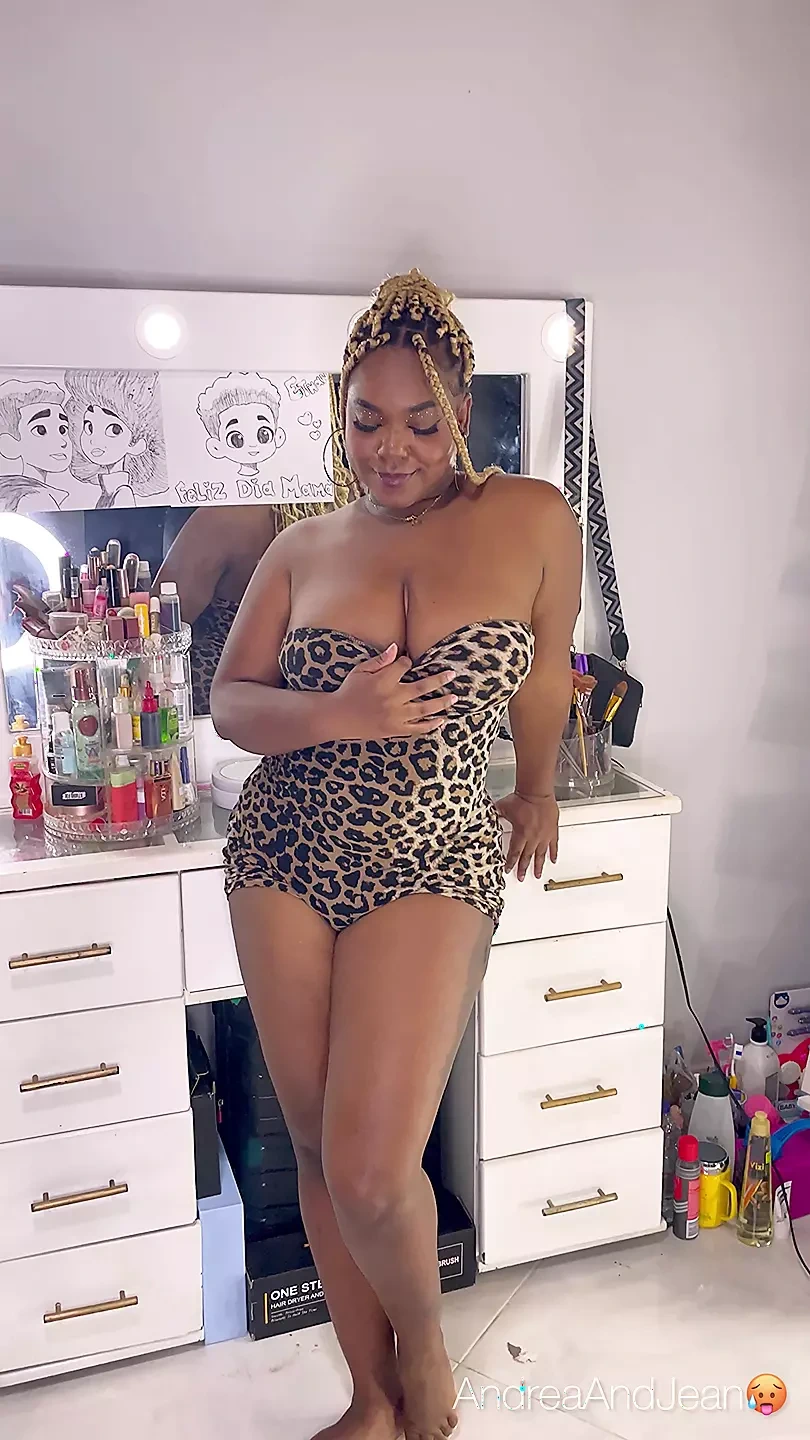 I fucked my best friend's slut sister