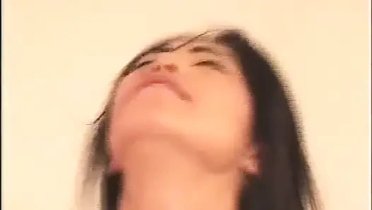 Kontol berbulu di memek berbulu... Crot di mulut Asia