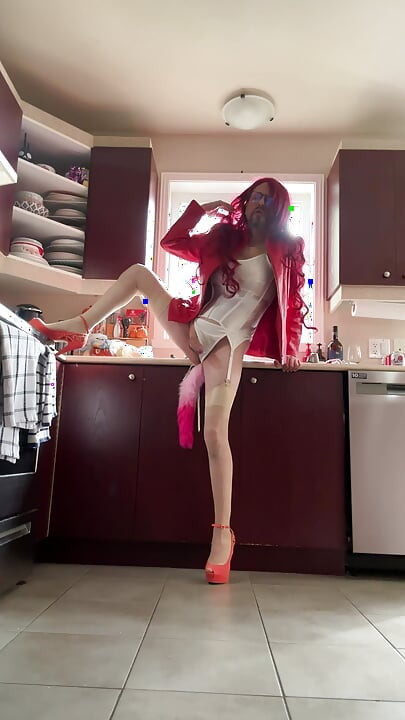 Clemence Dior presents: Day off!