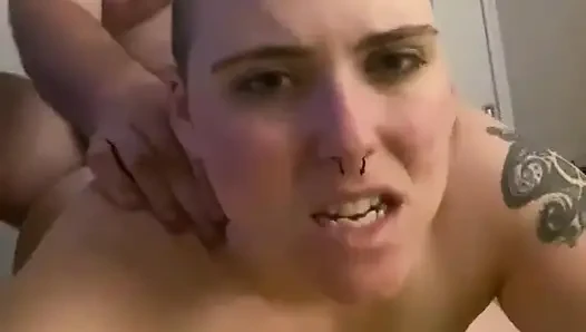 Verletzter spaß mit rebecca curves